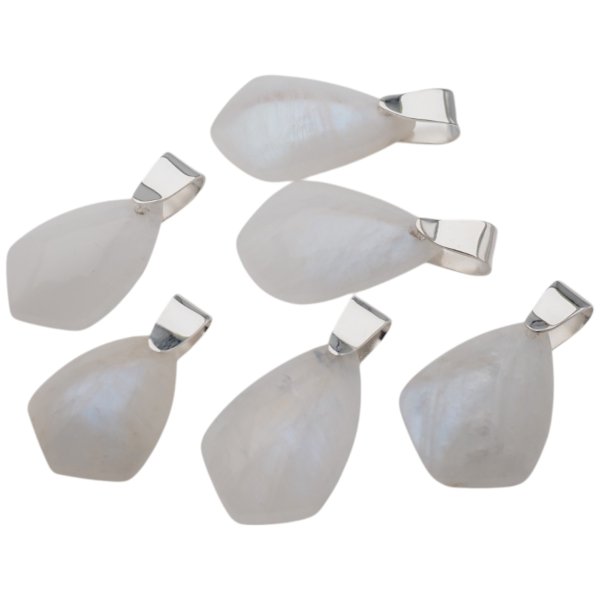 Kamień Księżycowy i srebro - zawieszka deltoid