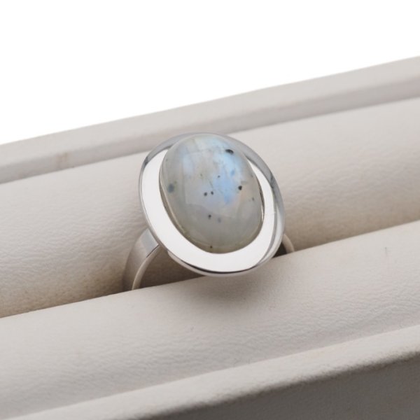 Kamień Księżycowy i srebro rodowane - pierścionek owal (Rozmiar Jubilerski 14) z regulacją