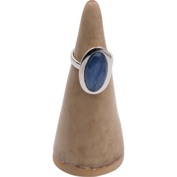 Kyanit owalny w srebrze rodowanym - pierścionek (Rozmiar Jubilerski 14) z regulacją