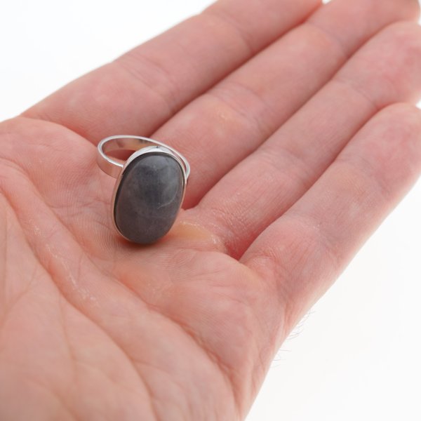 Labradoryt i srebro rodowane - pierścionek owal