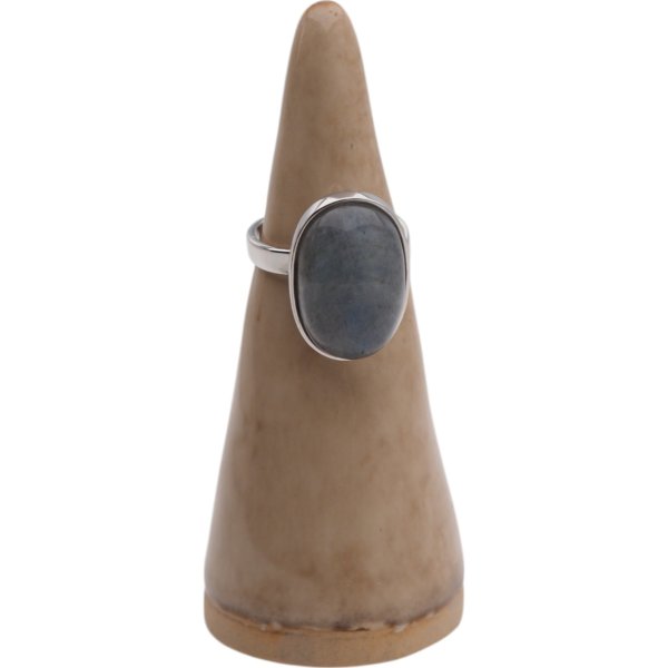 Labradoryt i srebro rodowane - pierścionek owal