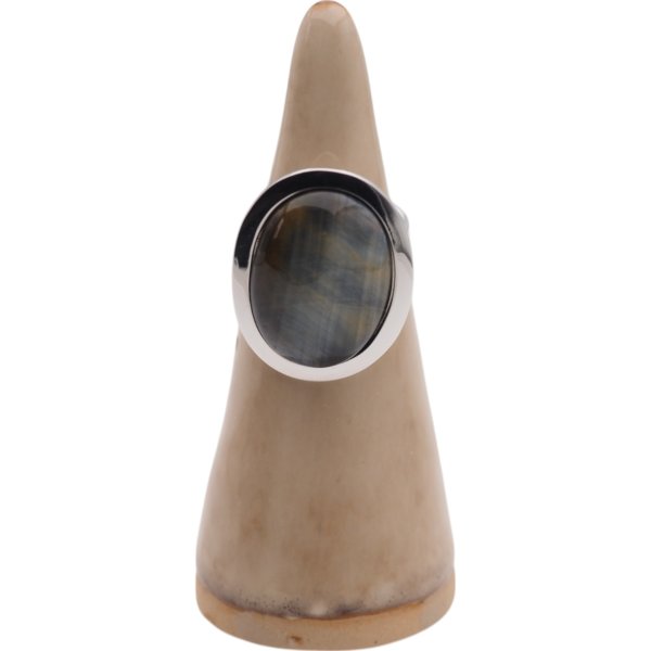 Sokole Oko w srebrze rodowanym - pierścionek