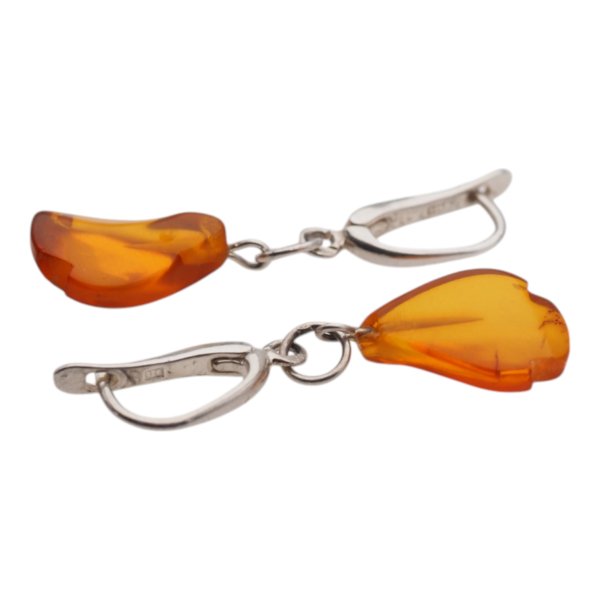 Bursztyn koniakowy, rzeźbiony i srebro - kolczyki listki