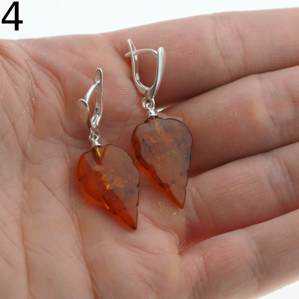 Bursztyn koniakowy, rzeźbiony i srebro - kolczyki listki (różne pary do wyboru)