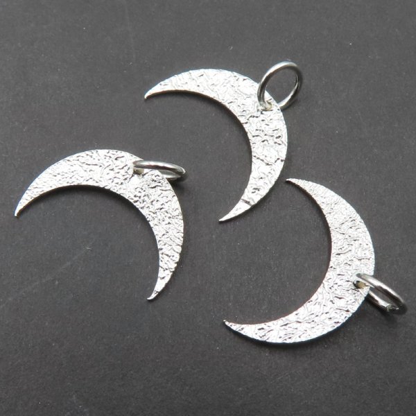 Srebro Ag - zawieszka młotkowany księżyc