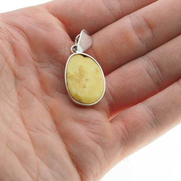 Mleczny Bursztyn i srebro - zawieszka