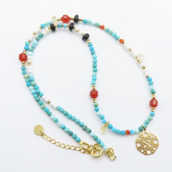 Mix kamieni srebro złocone - naszyjnik z blaszką