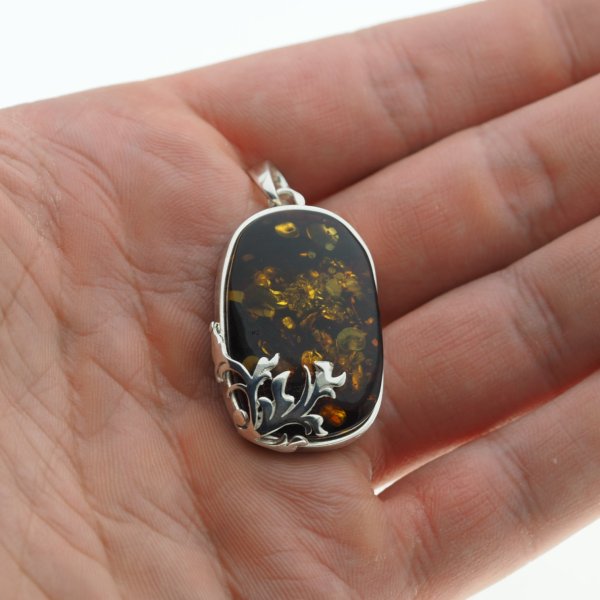 Koniakowy Bursztyn z łuskami i srebro - zawieszka prostokąt