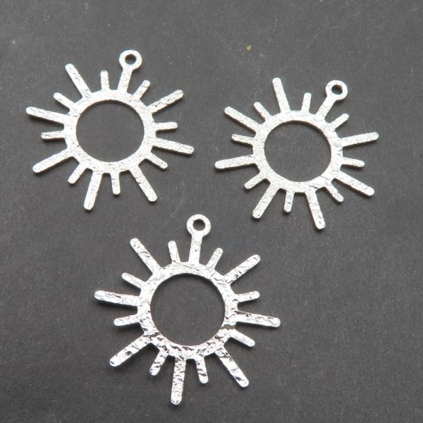Srebro Ag  - zawieszka młotkowane słońce 19mm