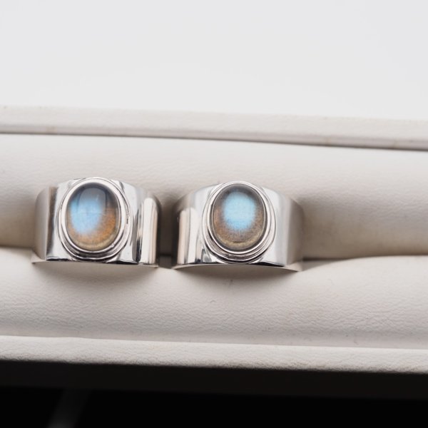 Labradoryt i srebro - sygnet owal