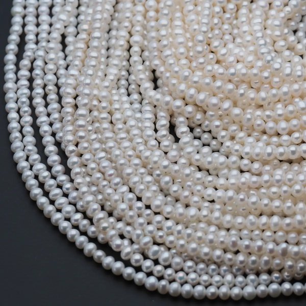 Perły Naturalne Hodowane białe 4-5 mm nr 348 (sznur)