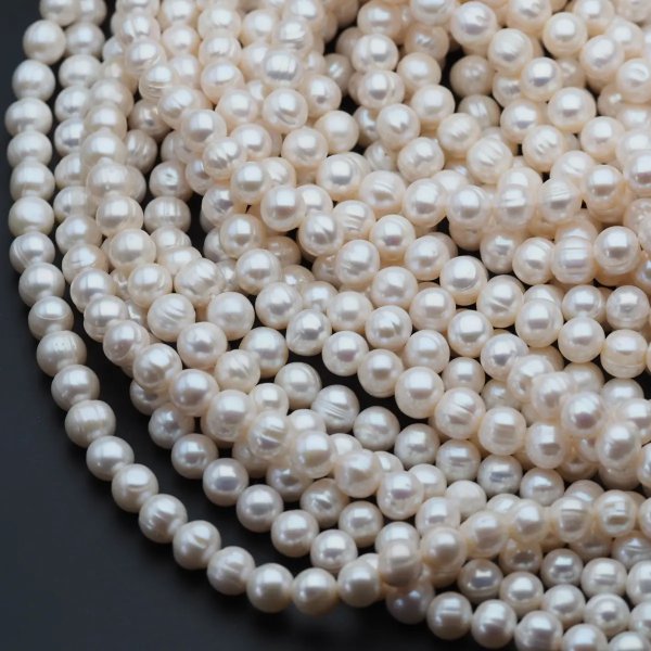 Perły naturalne hodowane białe 8-9 mm nr 350 (sznur)