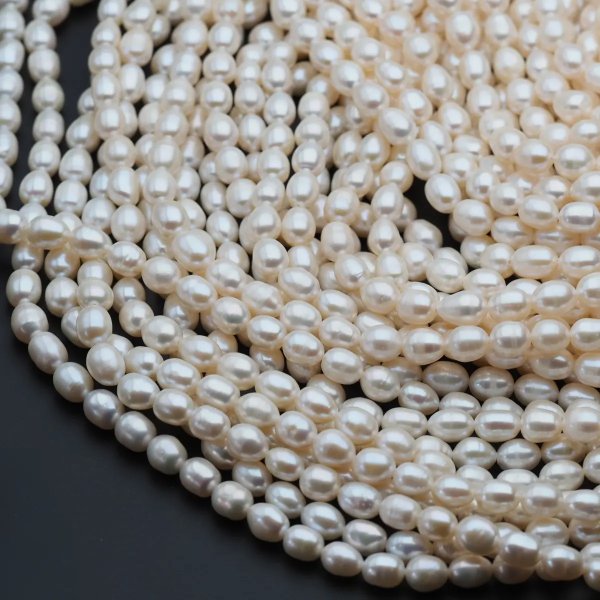 Perły Naturalne Hodowane białe ryż 6–7 mm nr 351 (sznur)