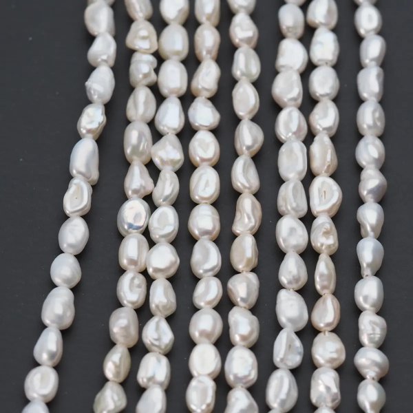 Perły Naturalne Hodowane białe 5 mm nr 340 (sznur)