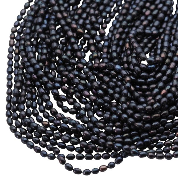 Perły Naturalne Hodowane czarne ryż 5-5,5 mm nr 370 (sznur)