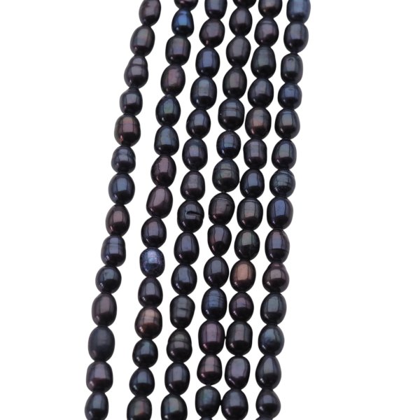 Perły Naturalne Hodowane czarne ryż 5-5,5 mm nr 370 (sznur)