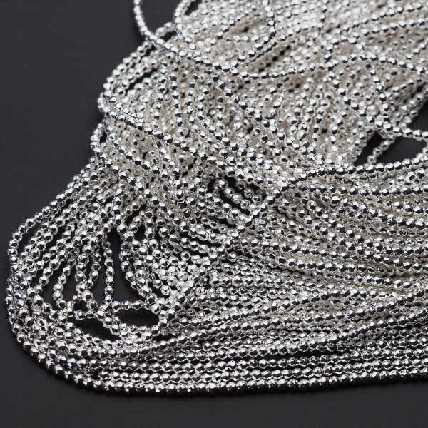 Hematyt kulka fasetowana 2mm srebrny (sznur)