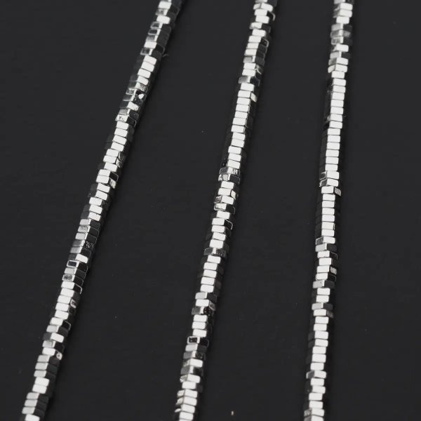 Hematyt sześciokąt 3x1 mm srebrny (sznur)