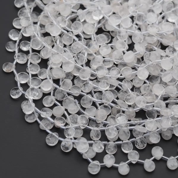 Kryształ Górski fasetowane łzy briolette  8x10 mm (sznur)