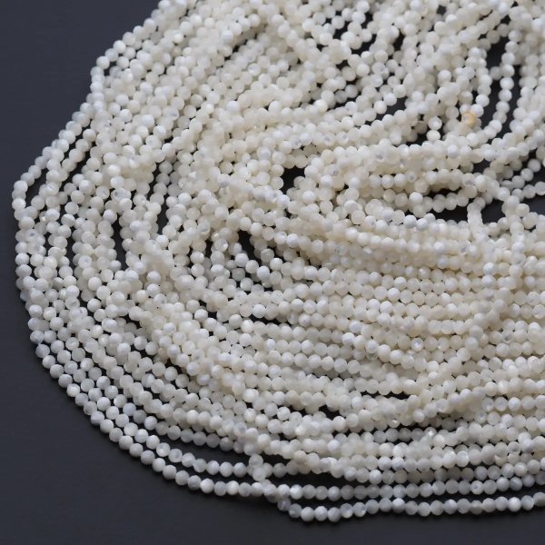 Muszla biała - fasetowane kulki 3 mm (sznur)