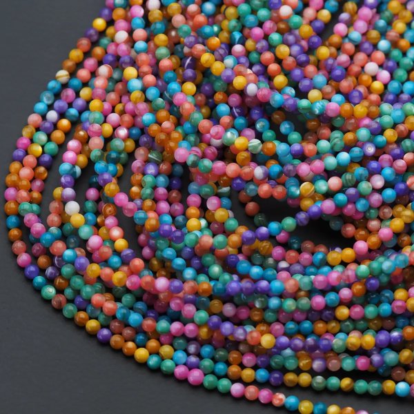 Muszla kolorowa - polerowane kulki 3 mm (sznur)