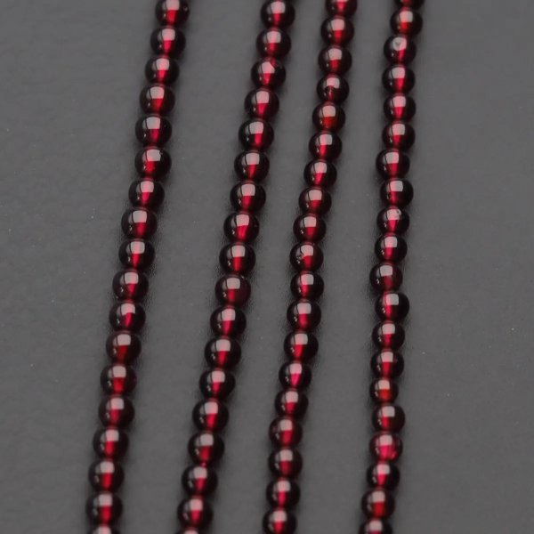 Granat kulka polerowana 3,5 mm (sznur)