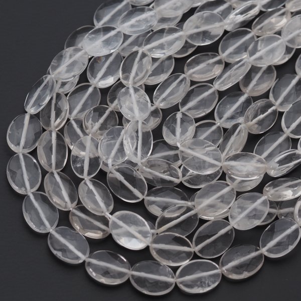 Kryształ Górski fasetowany owal 10x14 mm (sznur)