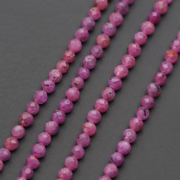 Rubin fasetowane kulki 3,8 mm (sznur)