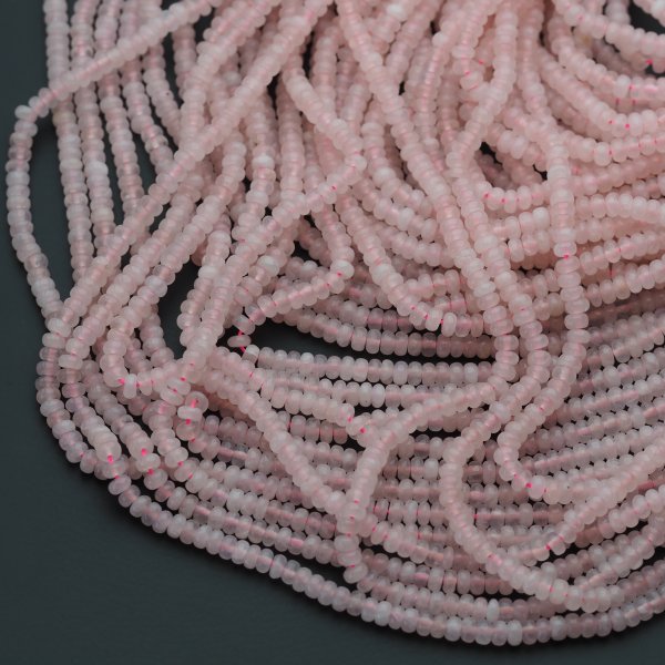 Kwarc Różowy oponki 4x2 mm (sznur)