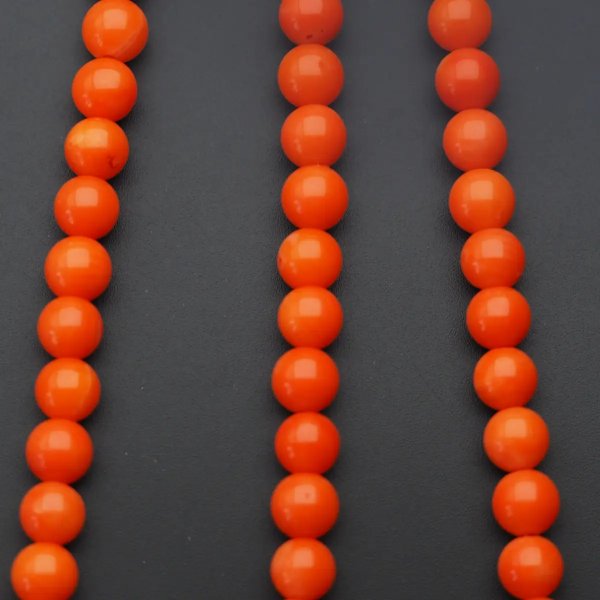 Koral pomarańczowy kulki 6 mm (sznur)