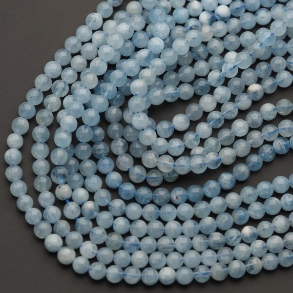 Akwamaryn kulki 6 mm – sznur ok. 38 cm