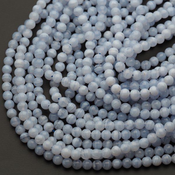 Chalcedon kulki 6 mm – sznur ok. 38 cm