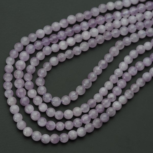 Kunzyt polerowany kulka 5,2-5,5 mm (sznur)