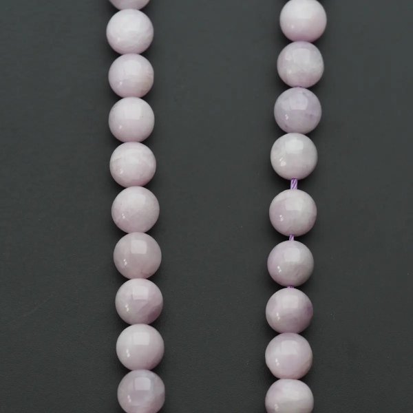 Kunzyt polerowany - kulki 9 mm (sznur)