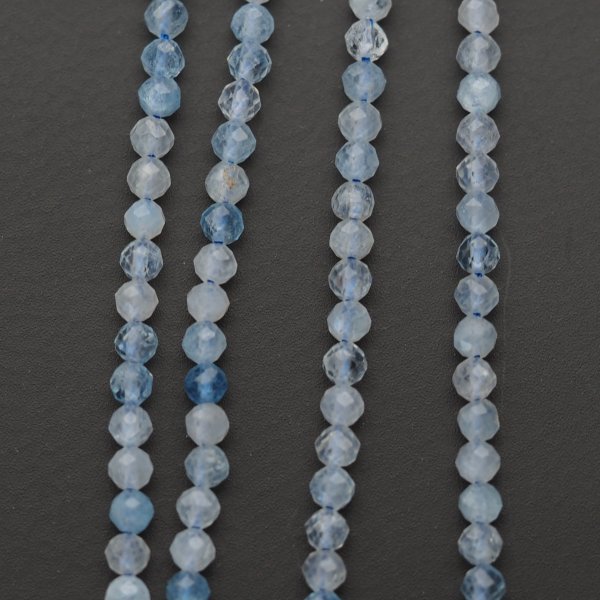 Akwamaryn Fasetowany kulki 3,5mm (sznur)