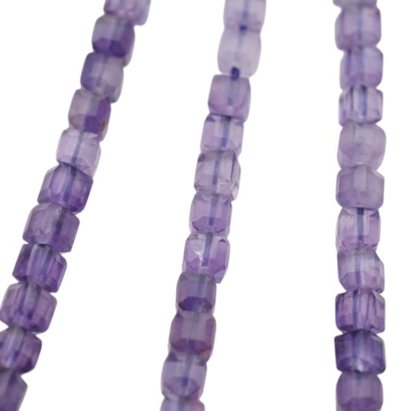Ametyst fasetowany - kostki 3,5 mm (sznur)