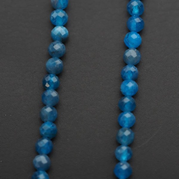 Apatyt Fasetowany kulka 4mm (sznurek)