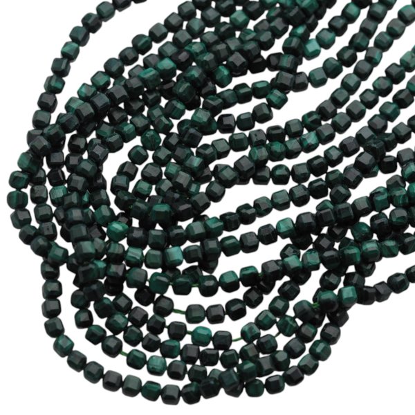 Malachit - fasetowane kostki 3,5 mm (sznur)