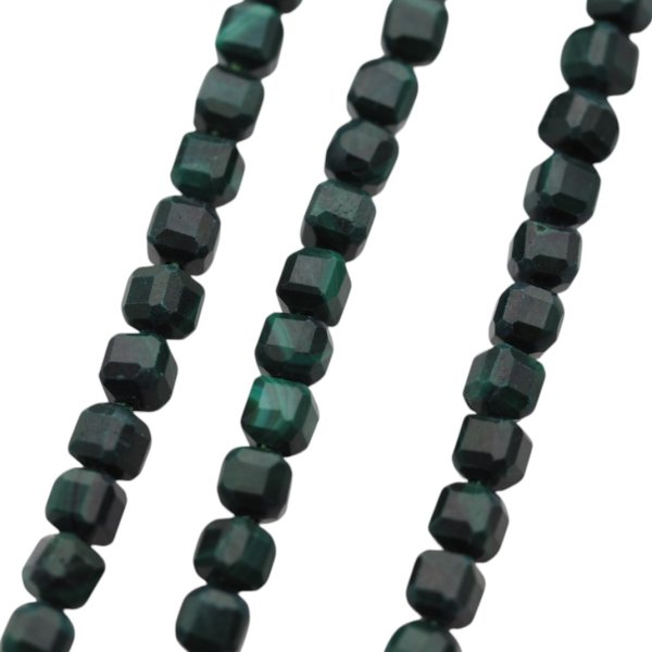 Malachit - fasetowane kostki 3,5 mm (sznur)