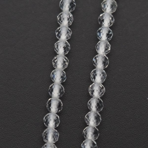 Topaz biały fasetowany - kulki 3 mm (sznur) 