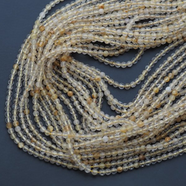 Kwarc rutylowy ze złotą nitką kula 2,7 mm (sznur)