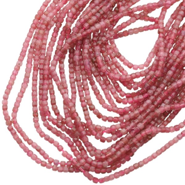 Rubelit fasetowany - kostki 2,5 mm (sznur)