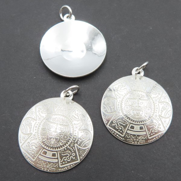 Srebro Ag - zawieszka aztecka wypukła 20mm