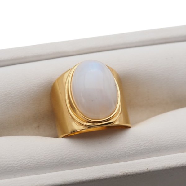 Kamień Księżycowy i srebro złocone - pierścionek sygnet