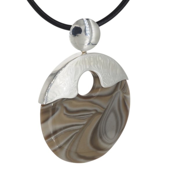 Krzemień Pasiasty, rzemień i srebro - naszyjnik