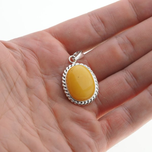 Mleczny Bursztyn i srebro - zawieszka