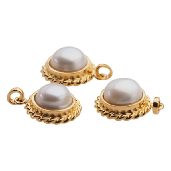 Perła Biała w srebrze złoconym - zawieszka okrągła