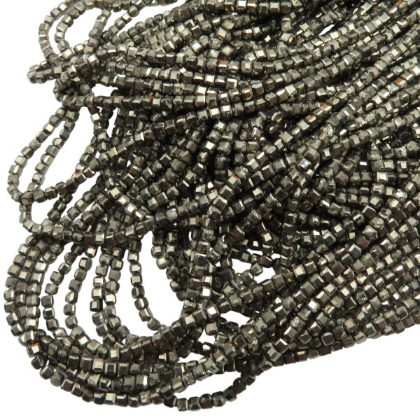 Piryt fasetowany kostki 2,5 mm (sznur)