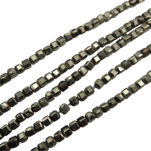 Piryt fasetowany kostki 2,5 mm (sznur)