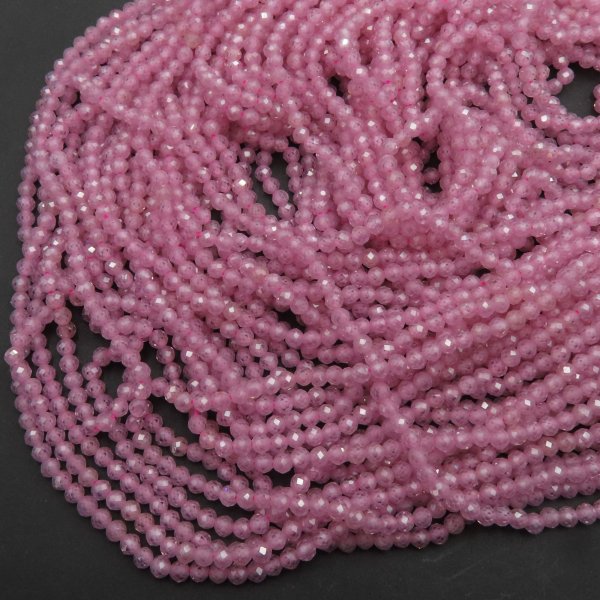 Cyrkon syntetyczny różowy fasetowane kulki 3 mm – sznur ok. 38 cm